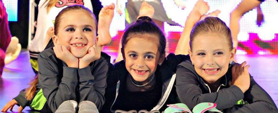 3Dancers